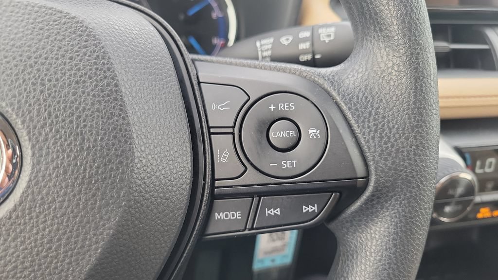 Certified 2025 Toyota RAV4 LE AWD/4WD image 20