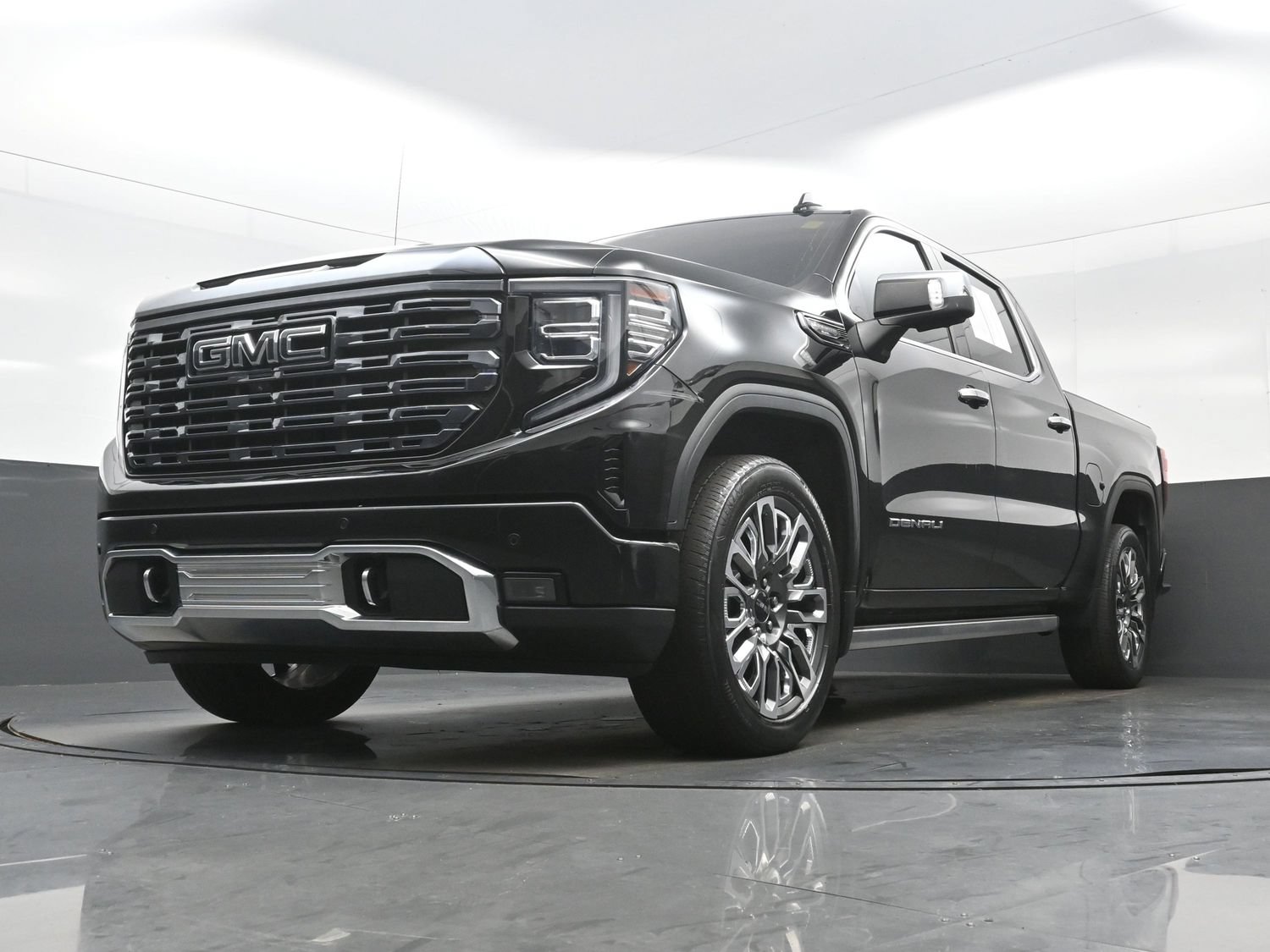 Used 2023 GMC Sierra 1500 Denali Ultimate AWD/4WD image 31