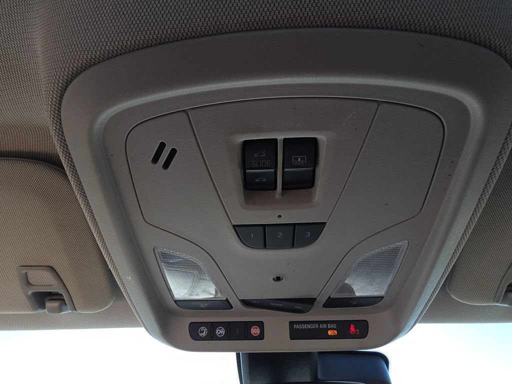Used 2015 Chevrolet Impala LT w/ Convenience Package FWD image 23
