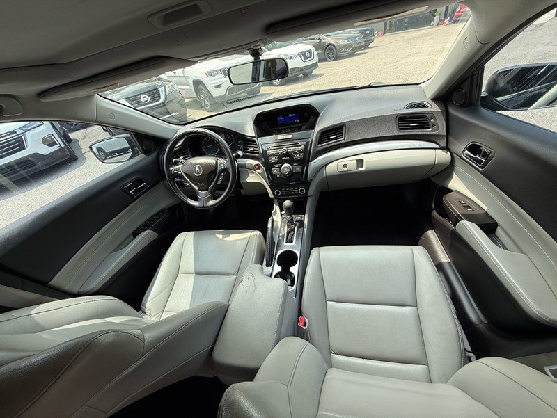 Used 2017 Acura ILX image 12