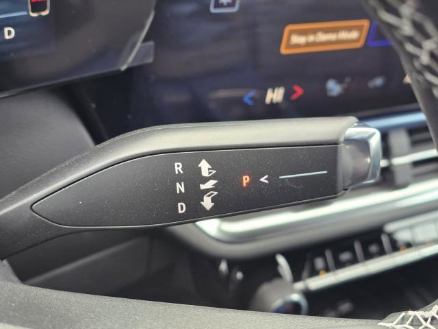 New 2026 Chevrolet Equinox EV LT AWD/4WD image 19