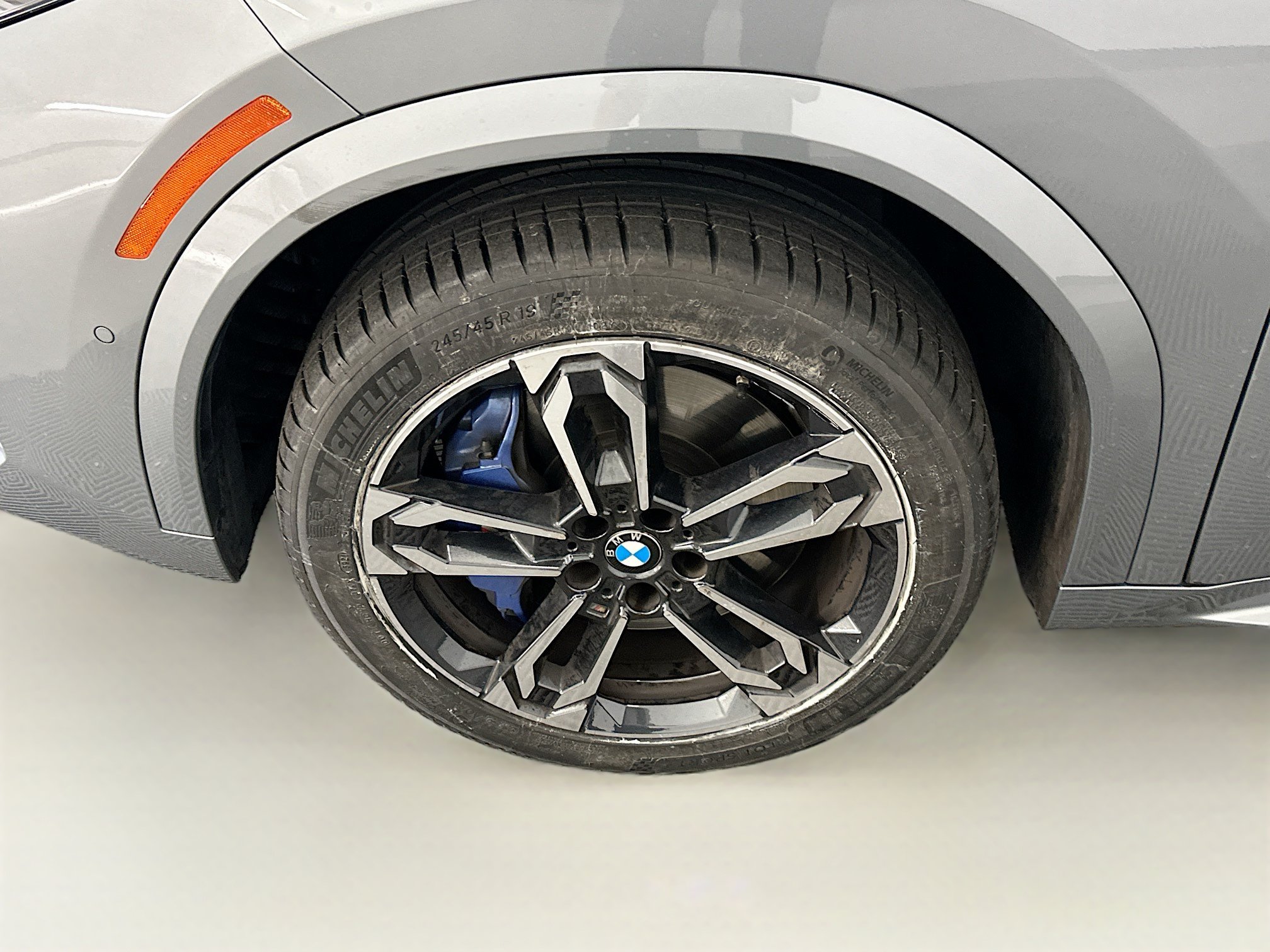 Used 2025 BMW X2 xDrive28i AWD/4WD image 11