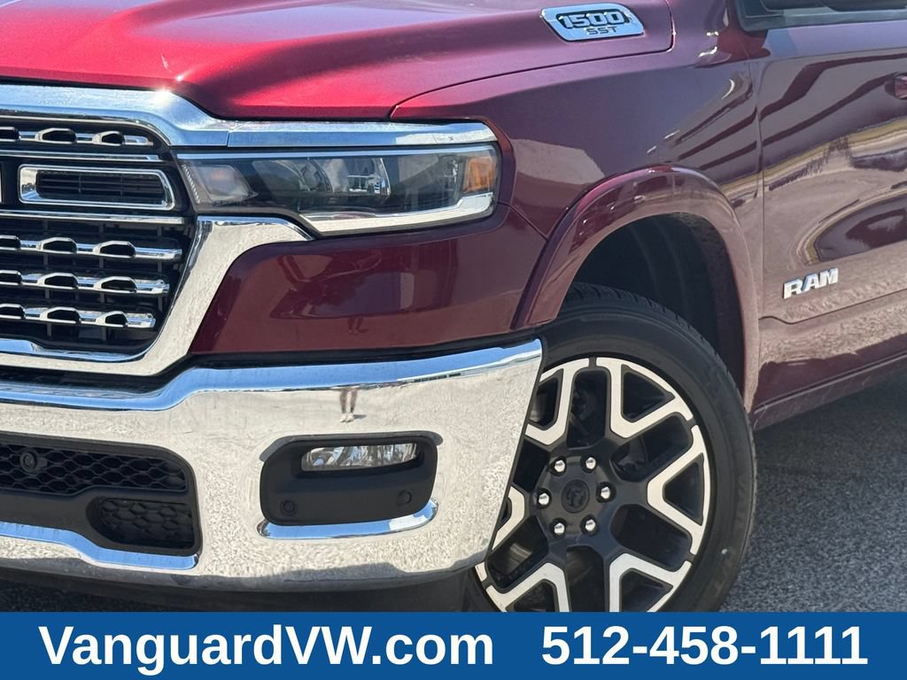 Used 2025 RAM 1500 Laramie AWD/4WD image 5