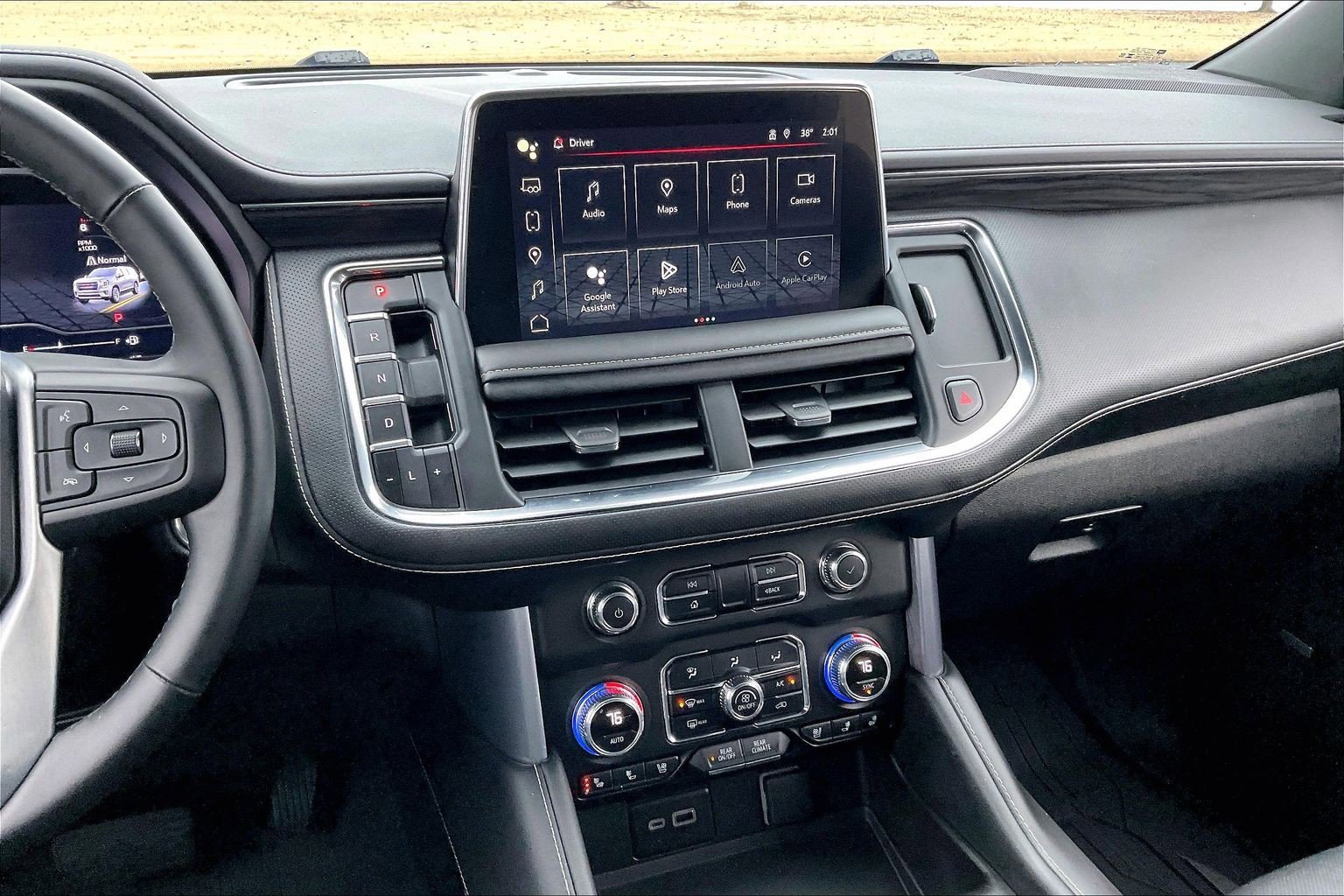 Used 2024 GMC Yukon SLT w/ SLT Luxury Package image 6