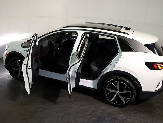 Used 2023 Volkswagen ID.4 Pro S image 5