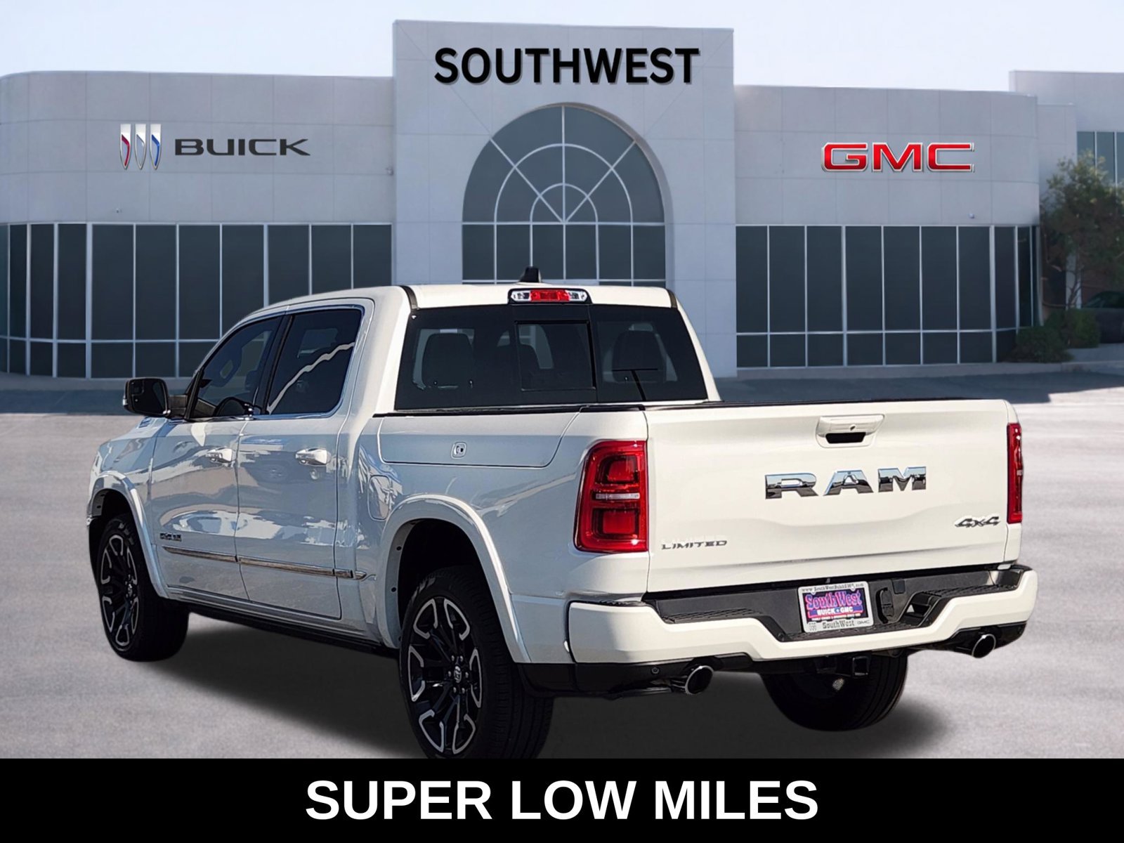 Used 2025 RAM 1500 Limited w/ Body Color Bumper Group AWD/4WD image 5