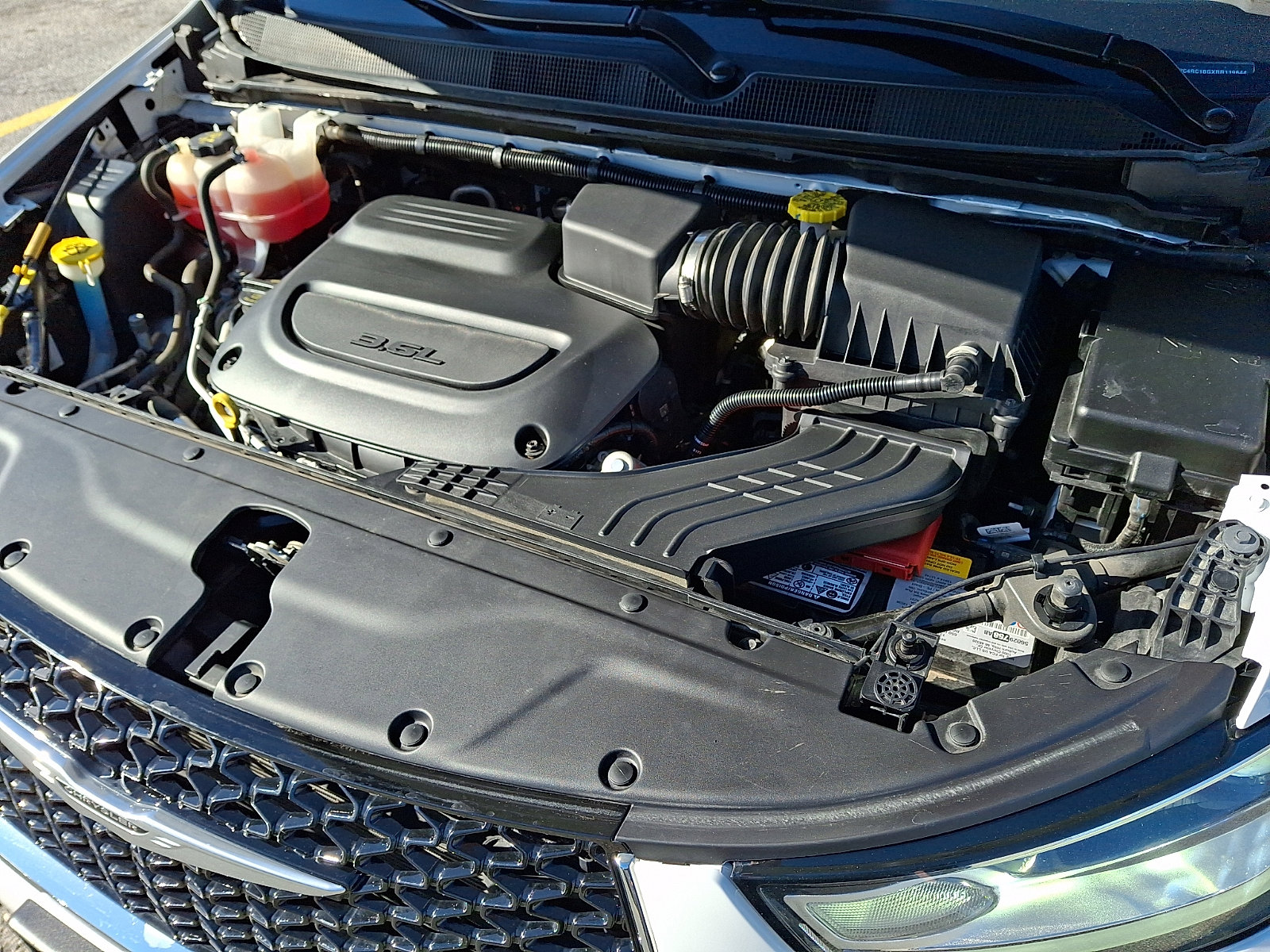 Used 2024 Chrysler Pacifica Touring-L image 31