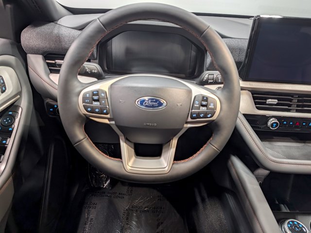 New 2027 Ford Explorer Active w/ Active Comfort Package RWD image 13