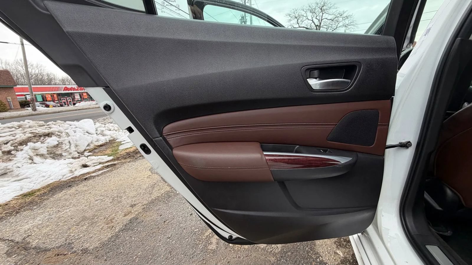 Used 2016 Acura TLX w/ Technology Package FWD image 16