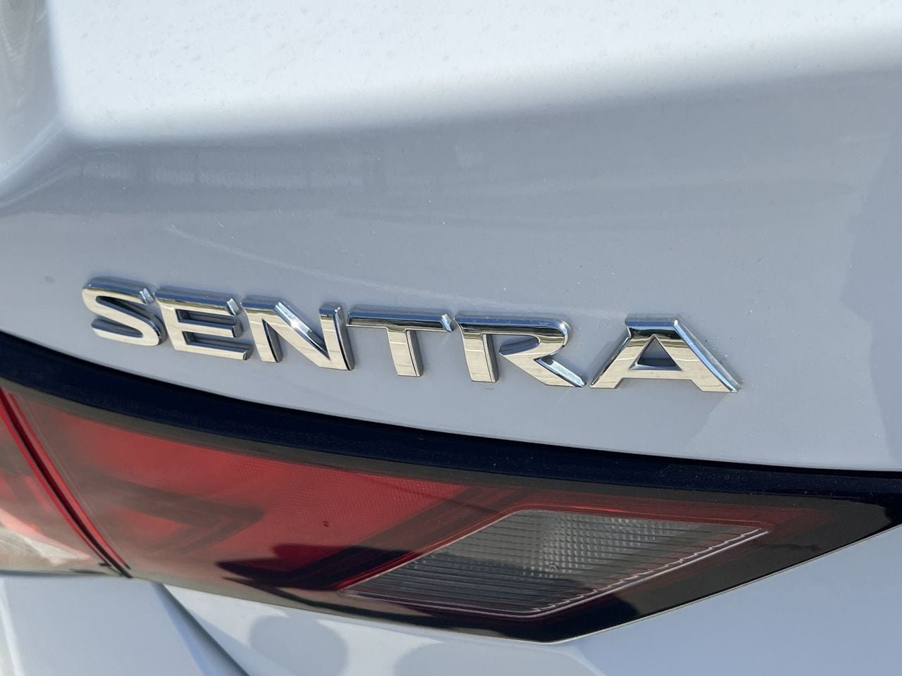 Used 2025 Nissan Sentra SV FWD image 7