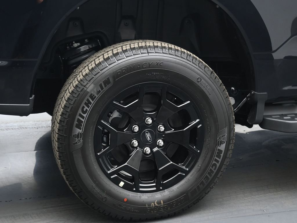 New 2025 Ford F150 Lightning XLT image 23