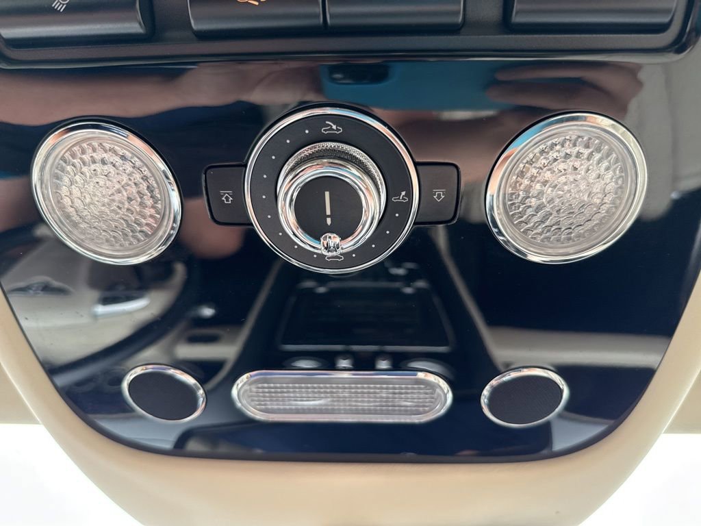 Used 2014 Bentley Flying Spur W12 image 33