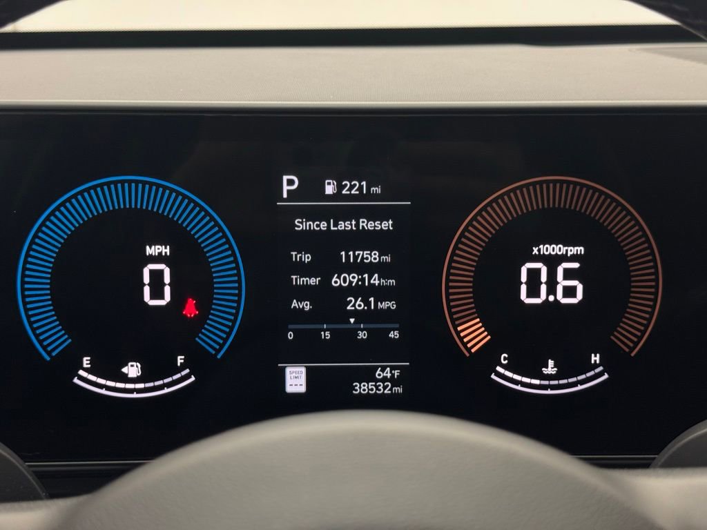 Used 2025 Hyundai Kona SEL FWD image 20