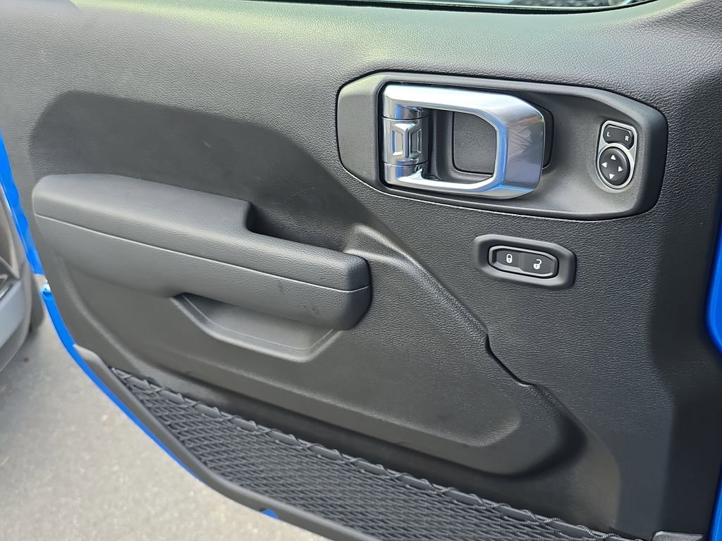 New 2025 Jeep Gladiator Sport image 27