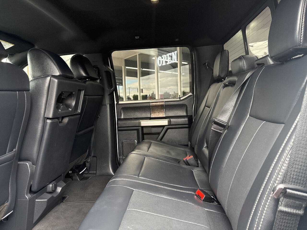 Used 2022 Ford F250 Lariat w/ Lariat Ultimate Package AWD/4WD image 30