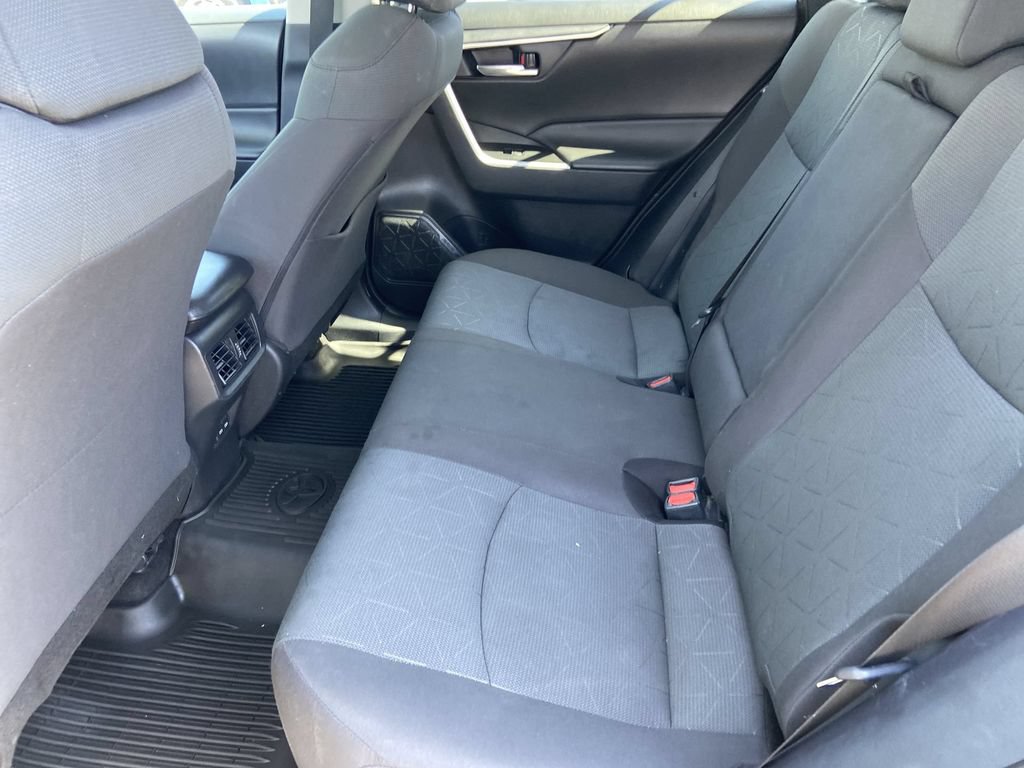 Used 2024 Toyota RAV4 XLE AWD/4WD image 20