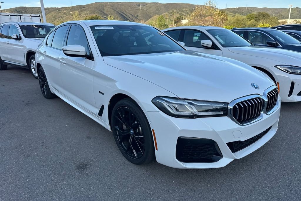 Used 2023 BMW 530e 530e iPerformance w/ M Sport Package image 2