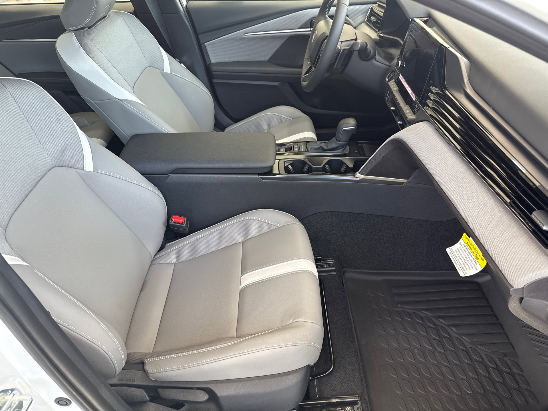 Certified 2026 Toyota Camry SE w/ Convenience Package image 12