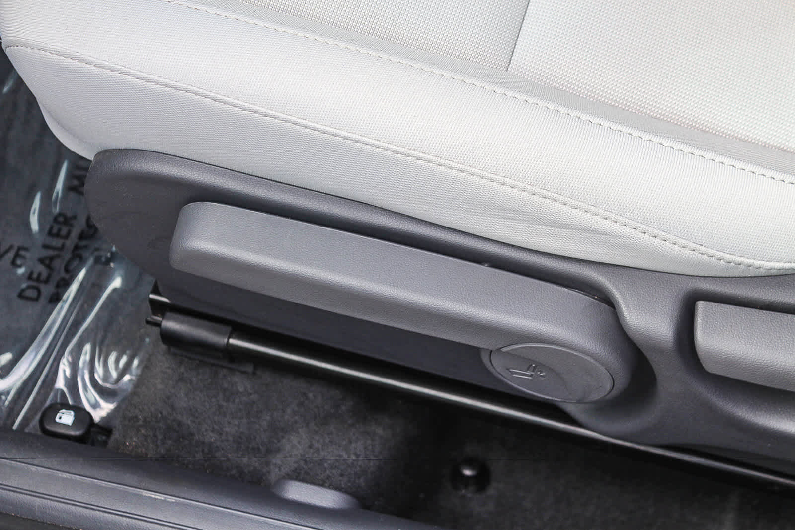 Used 2024 Hyundai Kona SE FWD image 24