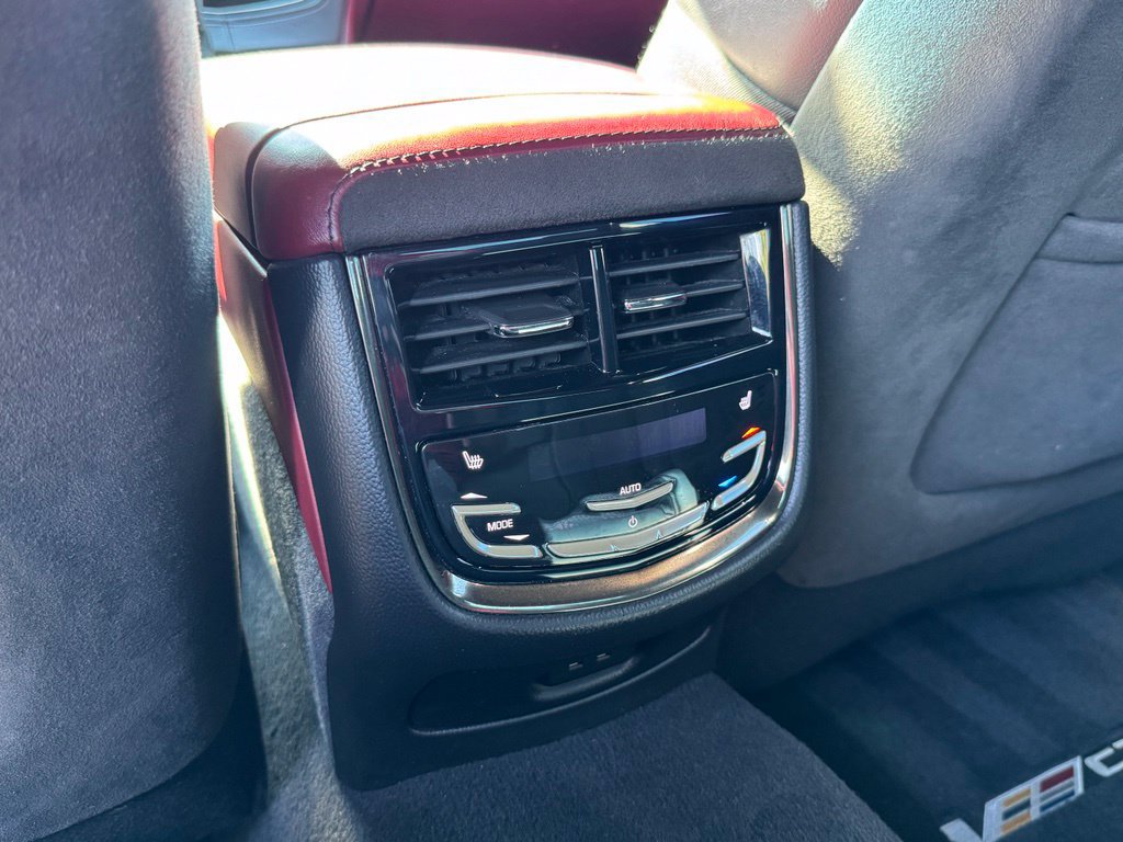 Used 2018 Cadillac CTS V RWD image 17
