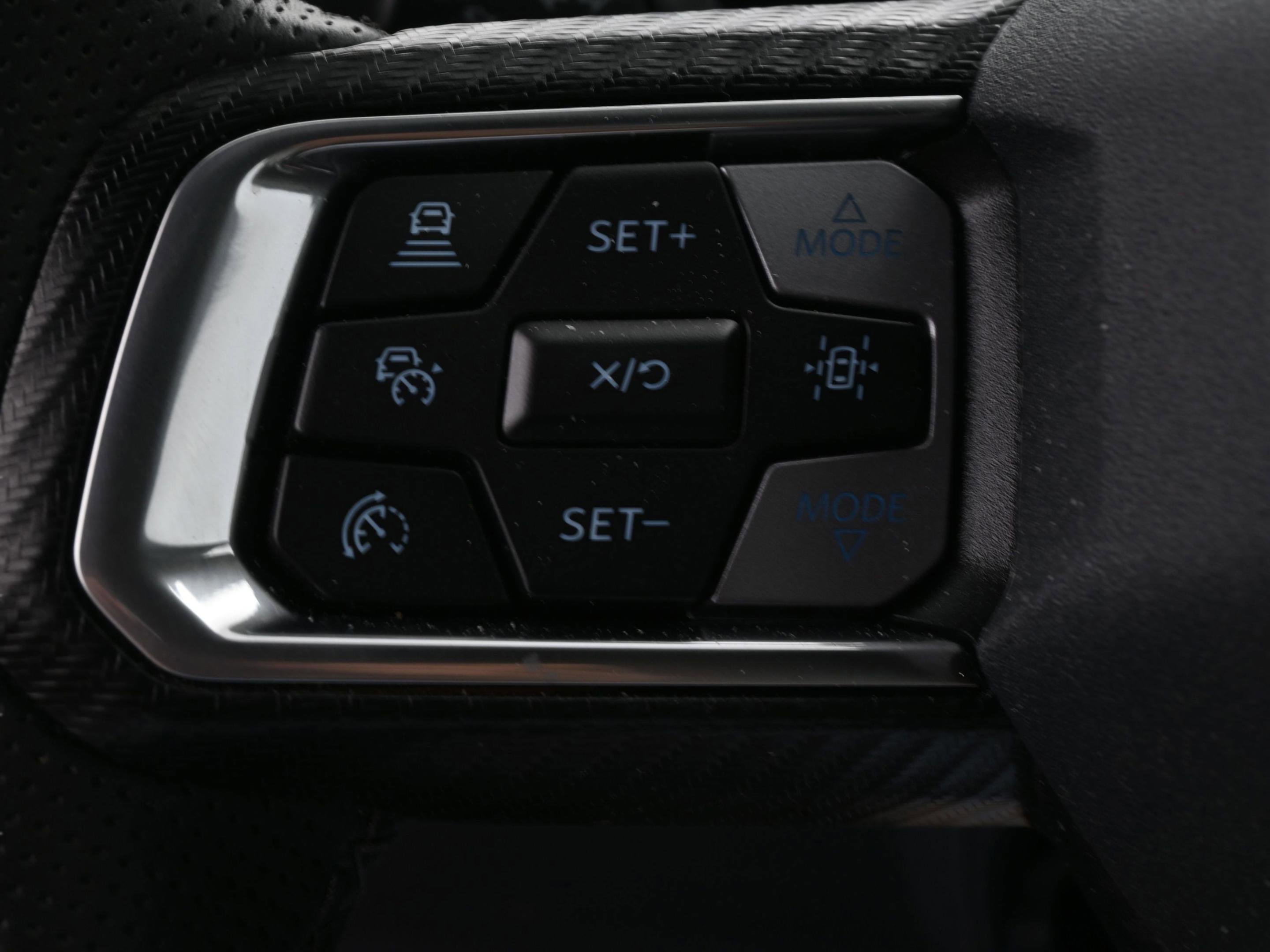 Certified 2025 Ford Mustang Premium image 40