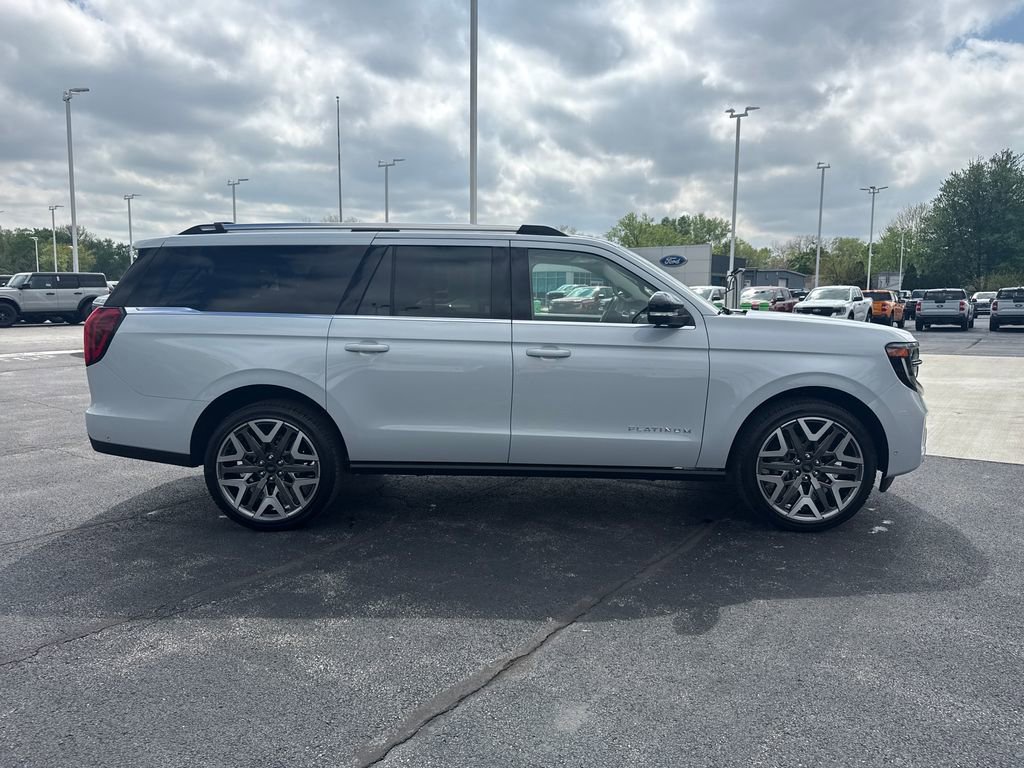 Used 2025 Ford Expedition Max Platinum w/ Platinum Ultimate Package AWD/4WD image 7