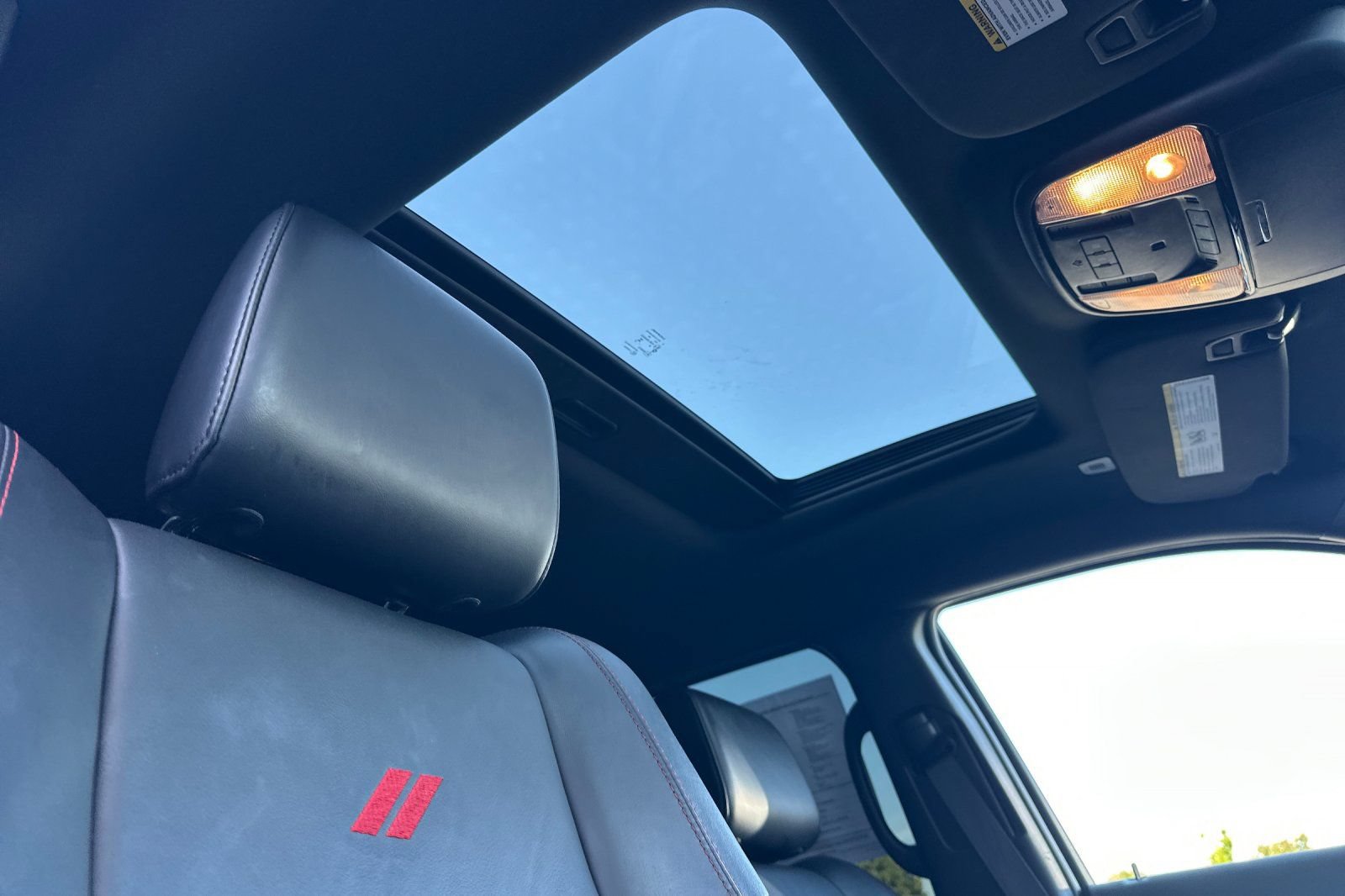 Used 2024 Dodge Durango GT RWD image 20