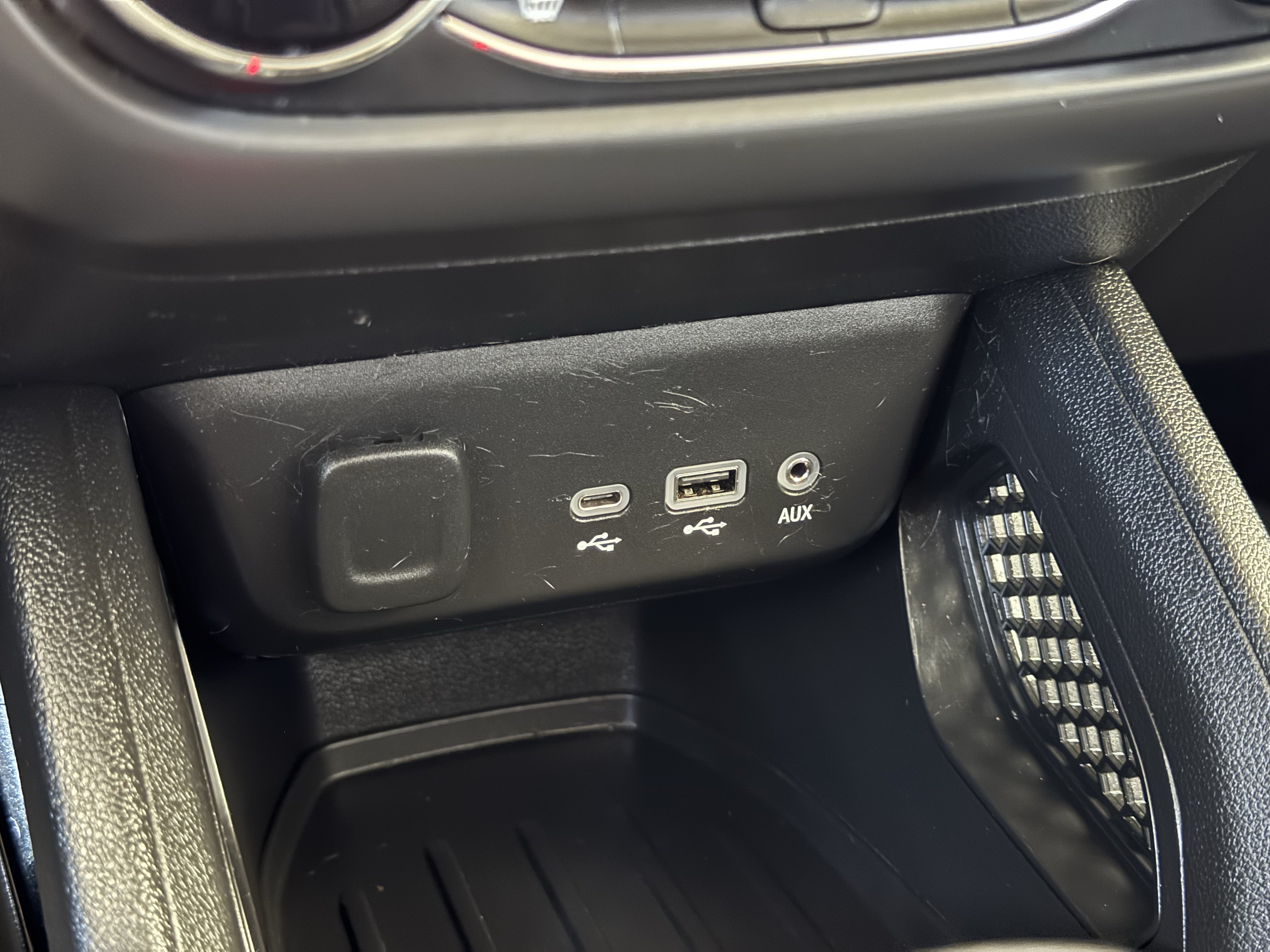 Certified 2021 Chevrolet TrailBlazer LT FWD image 30