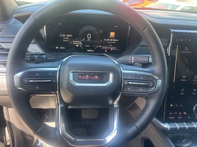 Used 2025 GMC Acadia Elevation FWD image 9