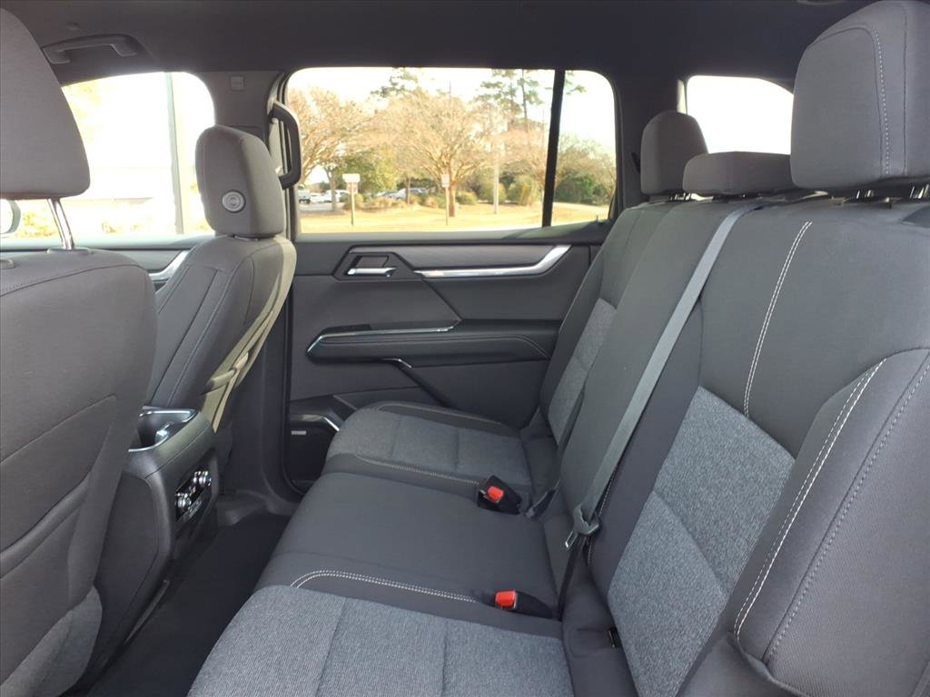 Used 2025 GMC Acadia Elevation image 9