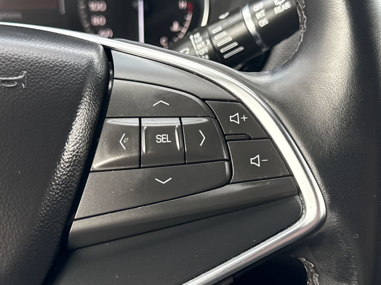 Used 2025 Cadillac XT5 Luxury AWD/4WD image 28
