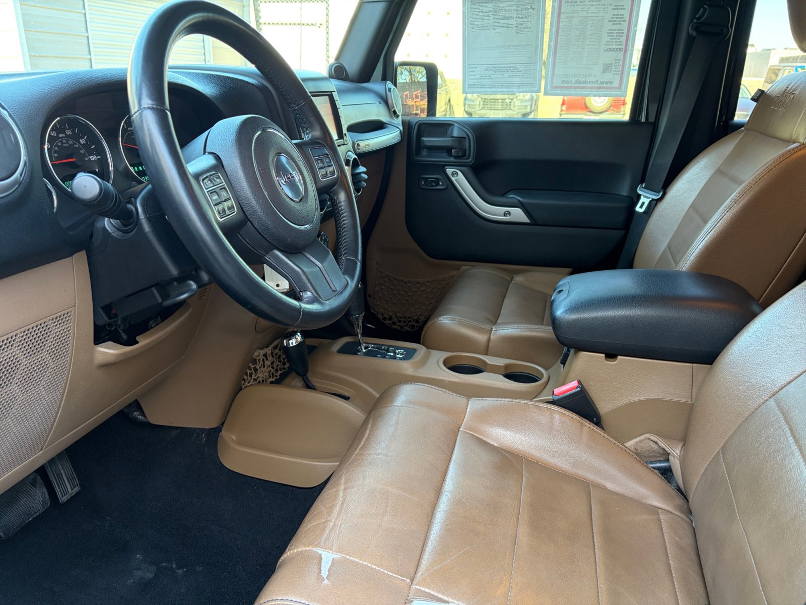 Used 2012 Jeep Wrangler Unlimited Sahara w/ Connectivity Group image 12