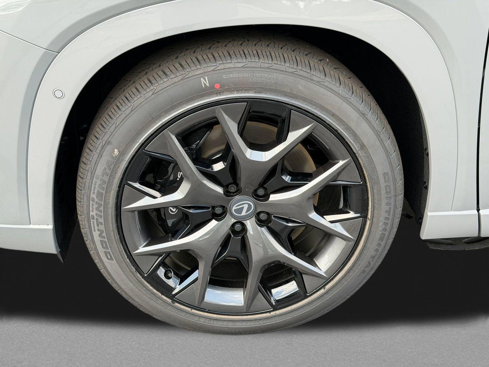New 2026 Lexus TX 500h AWD w/ Technology Package image 13
