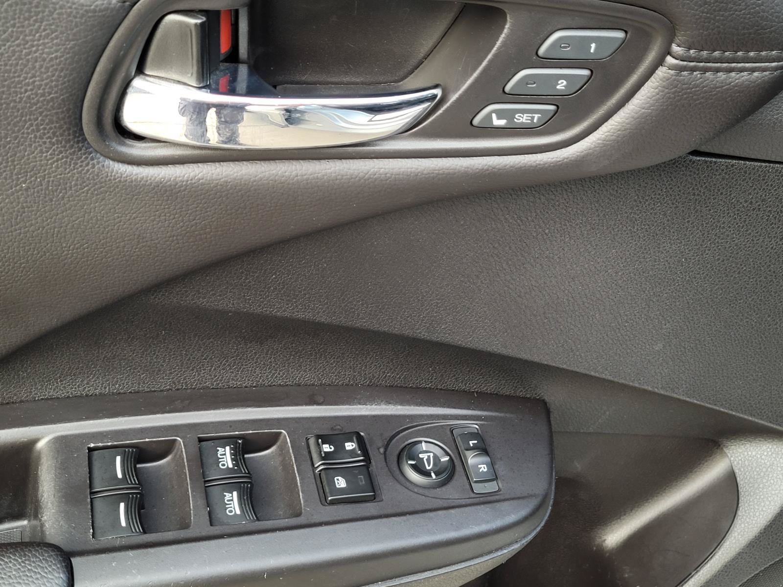 Used 2015 Acura RDX w/ Technology Package FWD image 25