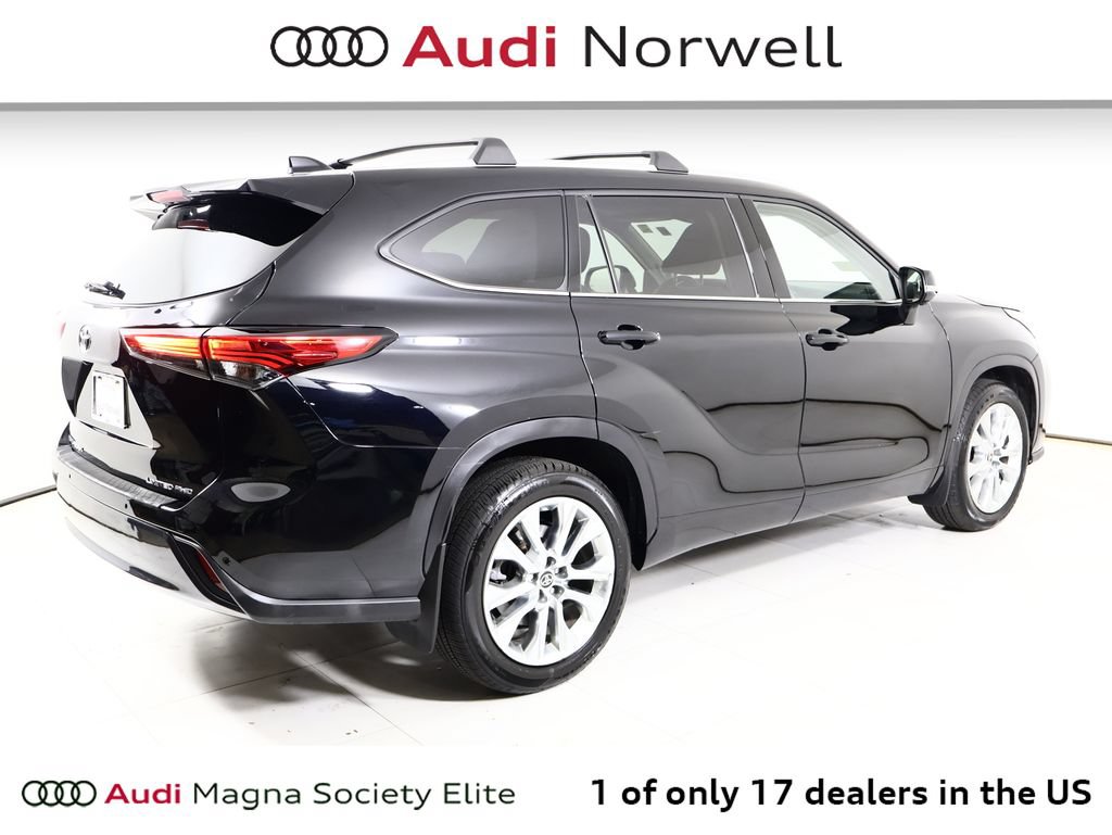 Used 2023 Toyota Highlander Limited AWD/4WD image 17