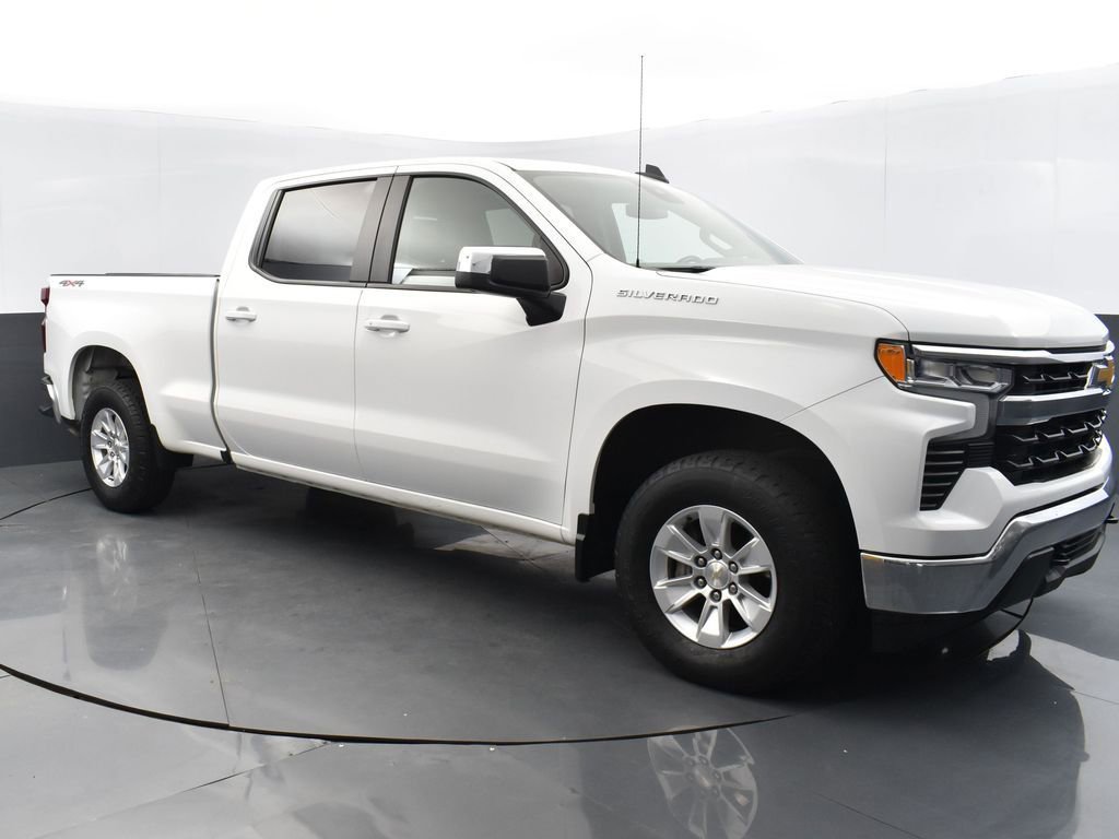 Used 2023 Chevrolet Silverado 1500 LT image 3