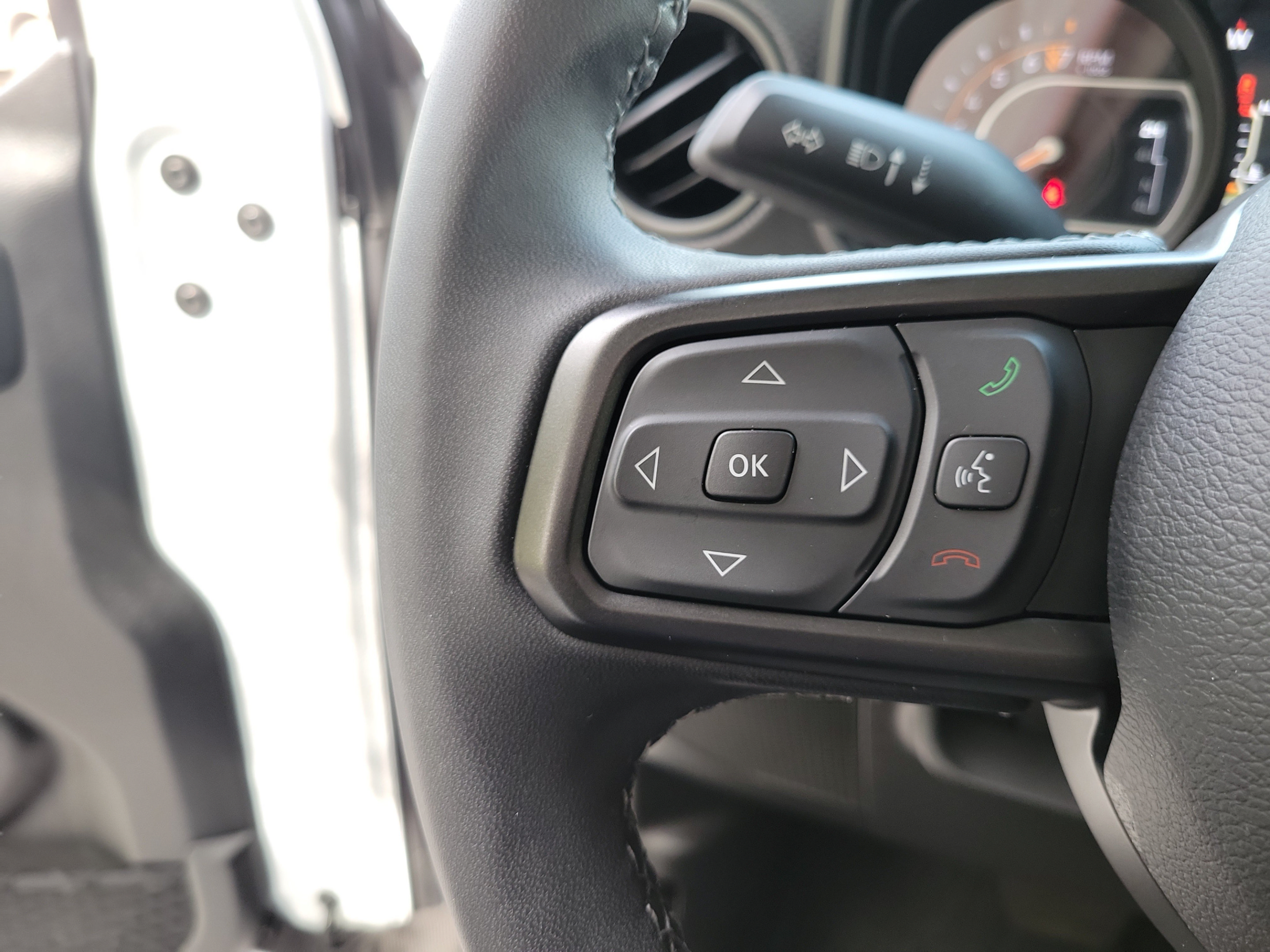 Certified 2025 Jeep Gladiator Rubicon w/ Safety Group AWD/4WD image 26