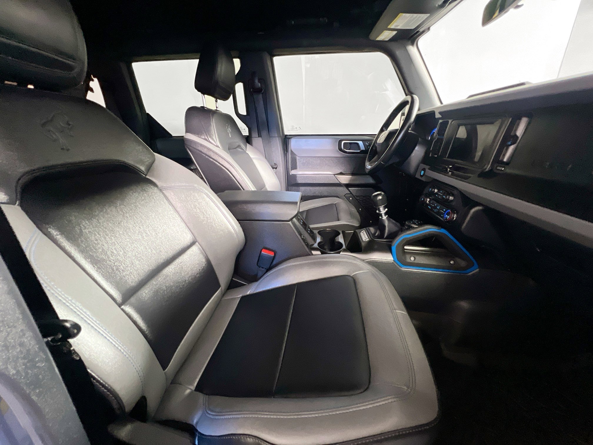 Used 2022 Ford Bronco Black Diamond w/ Sasquatch Package image 31