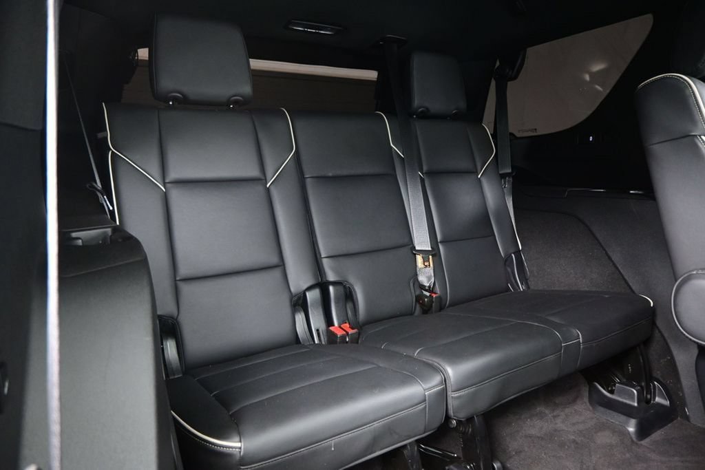 Used 2023 Cadillac Escalade Premium Luxury w/ Performance Package AWD/4WD image 31