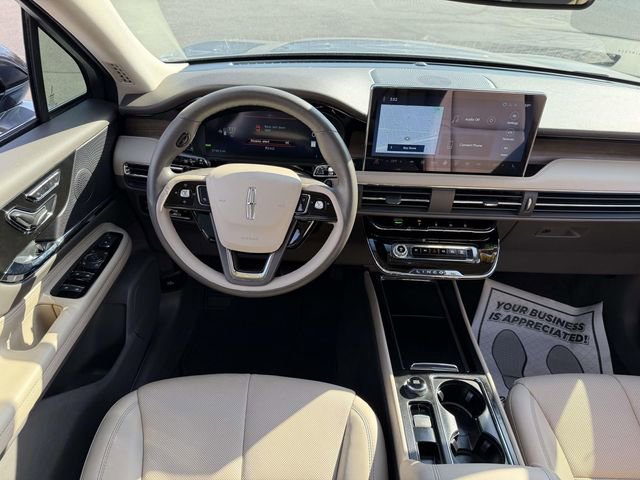 Used 2024 Lincoln Corsair Grand Touring image 13