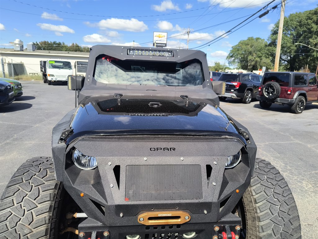 Used 2018 Jeep Wrangler Unlimited Sahara image 9