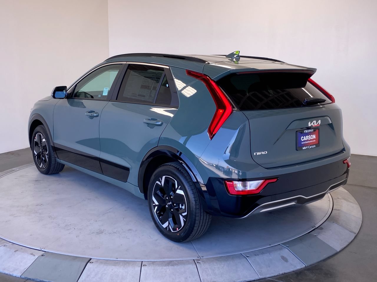 New 2026 Kia Niro Wind FWD image 3