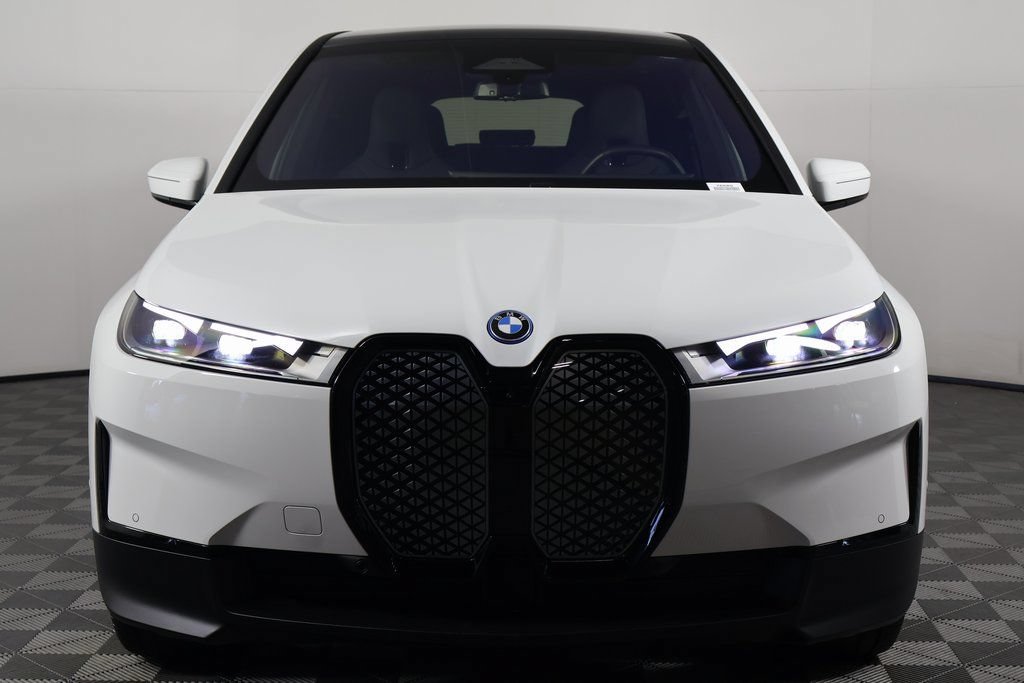 Certified 2025 BMW iX xDrive50 w/ Convenience Package AWD/4WD image 2
