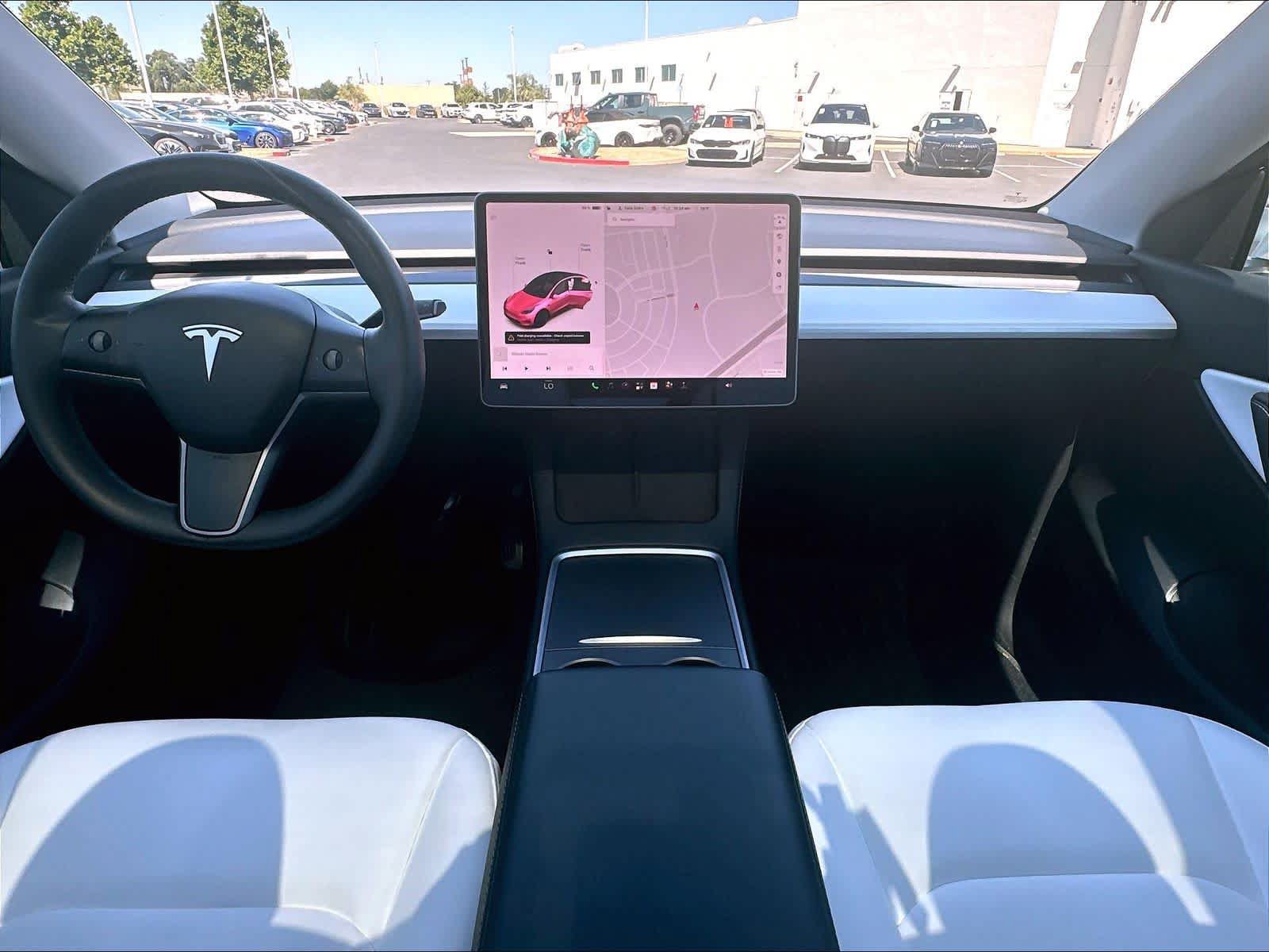Used 2021 Tesla Model Y Long Range AWD/4WD image 10