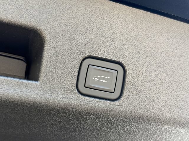 New 2026 GMC Acadia Denali w/ Super Cruise Package FWD image 18