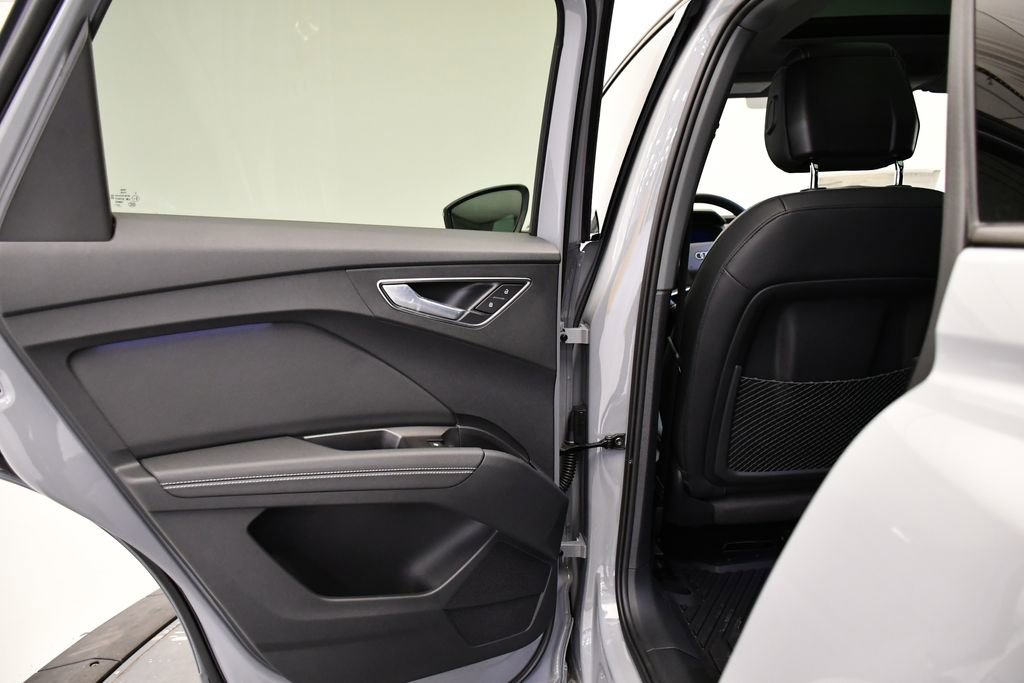 New 2026 Audi Q4 e-tron Premium image 40
