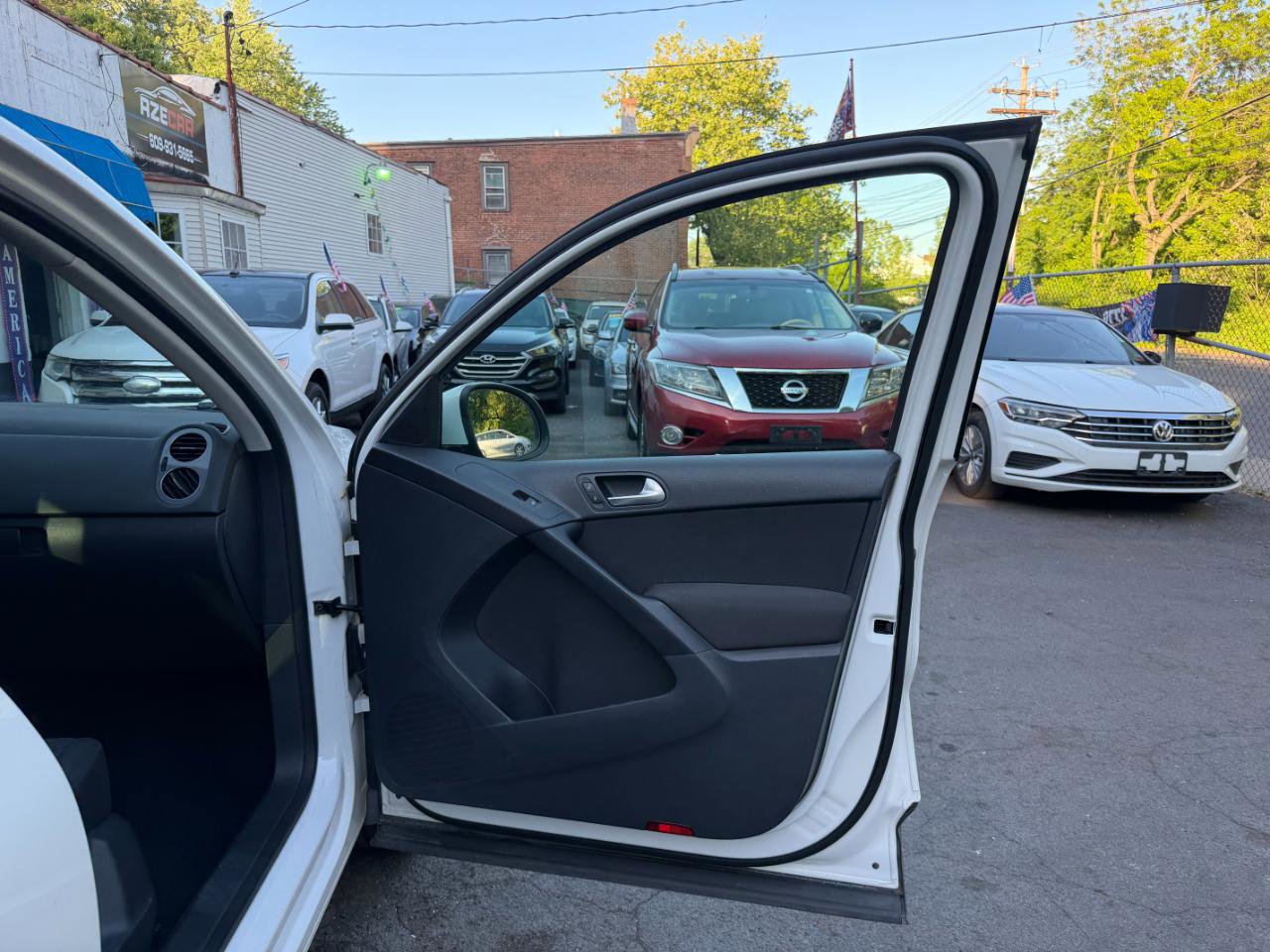 Used 2013 Volkswagen Tiguan S FWD image 38