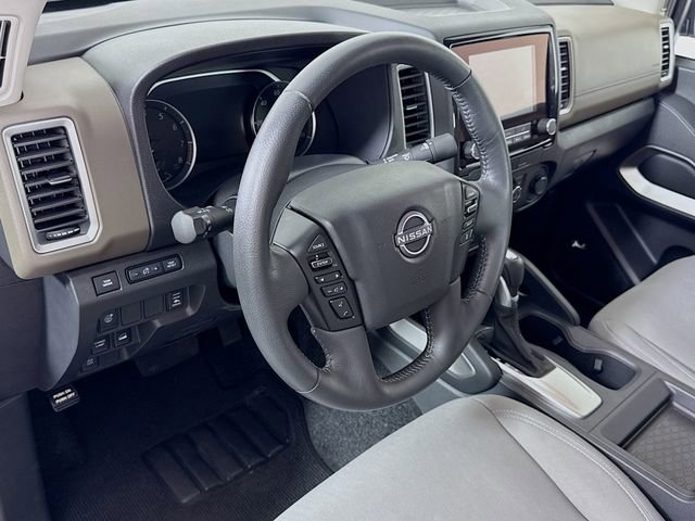 Certified 2024 Nissan Frontier SV w/ SV Convenience Package image 11