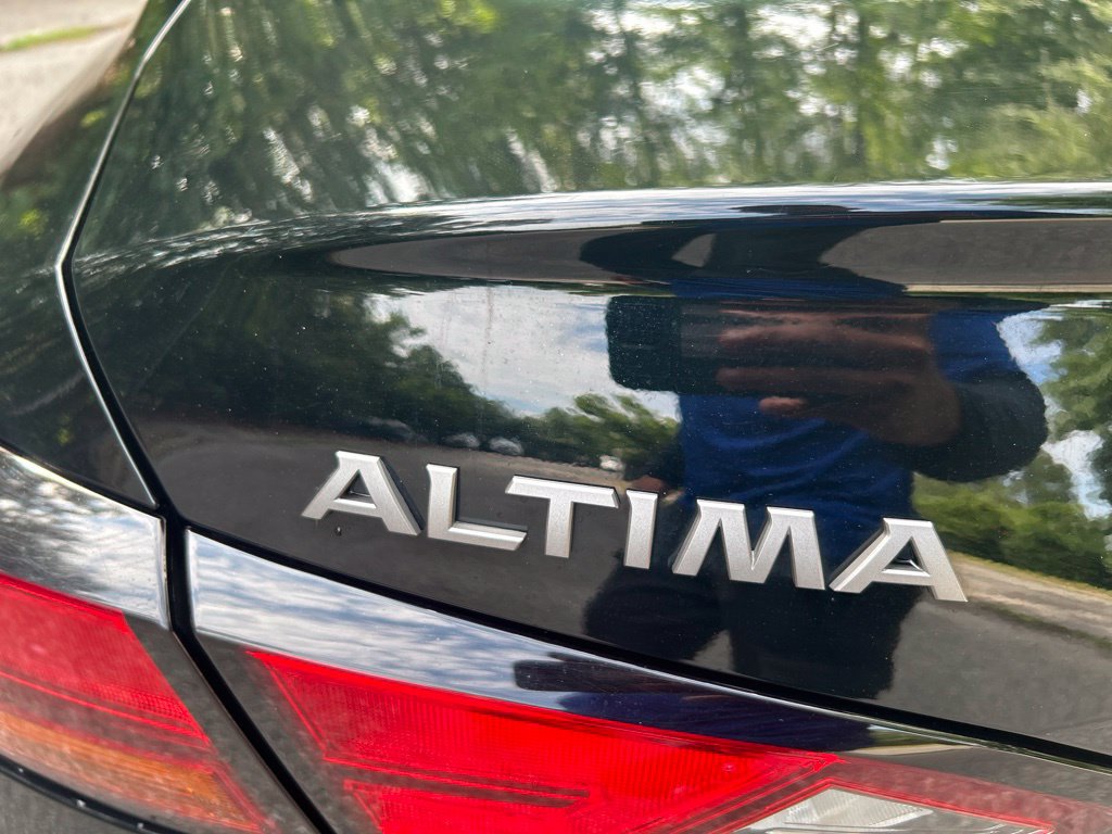 Used 2024 Nissan Altima 2.5 SV FWD image 11