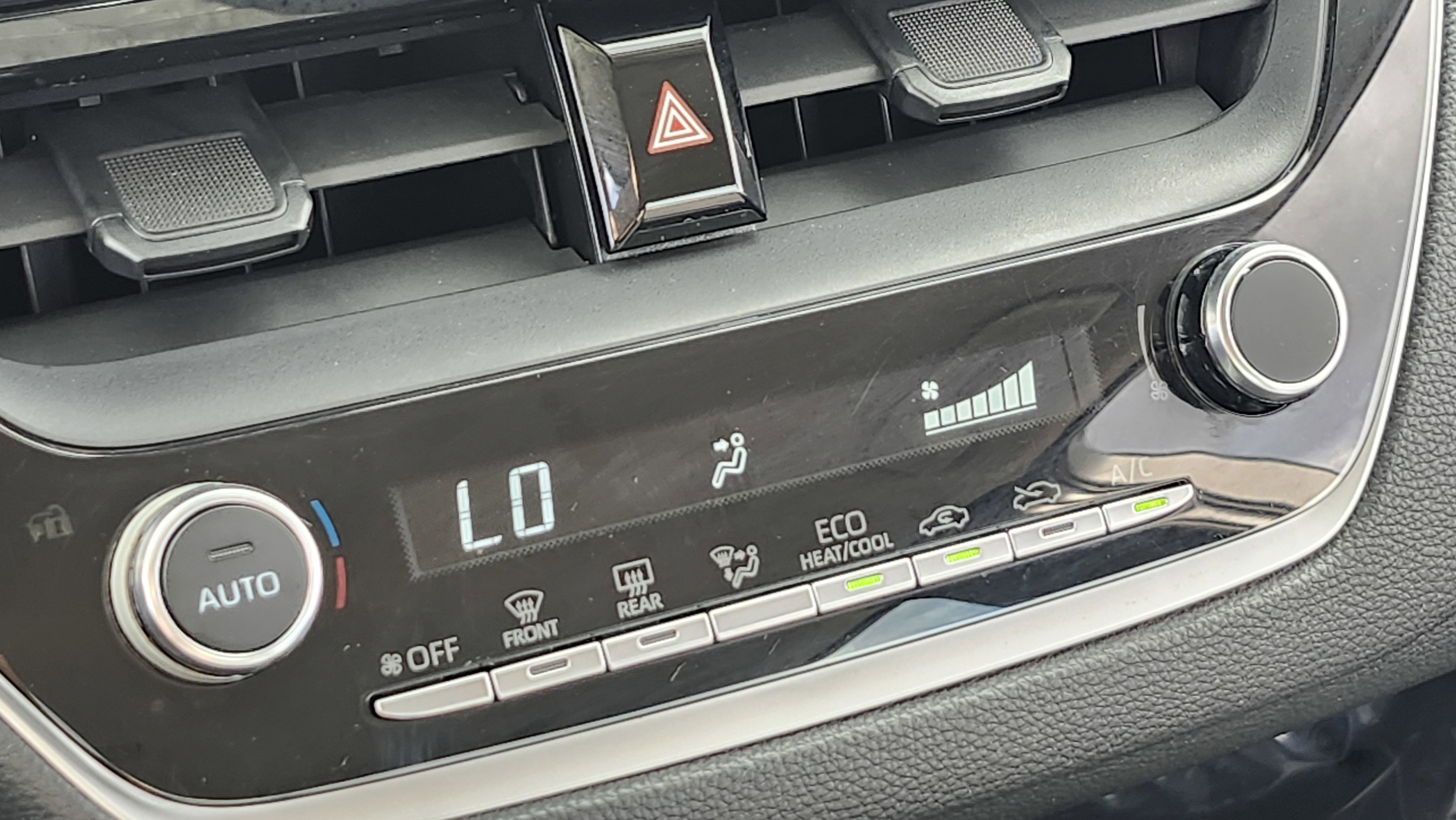 Used 2023 Toyota Corolla LE image 24